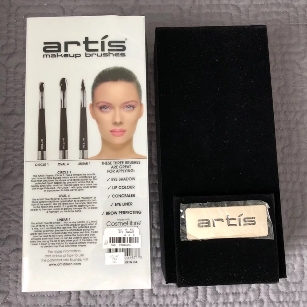 Artis 3 P.C. makeup brush set brand new